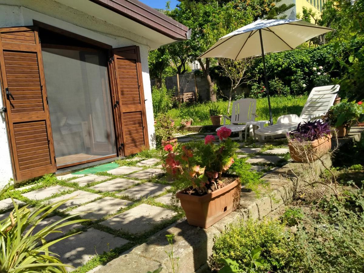 Villino L'Aranceto Sorrentino Bed & Breakfast เมตา ภายนอก รูปภาพ