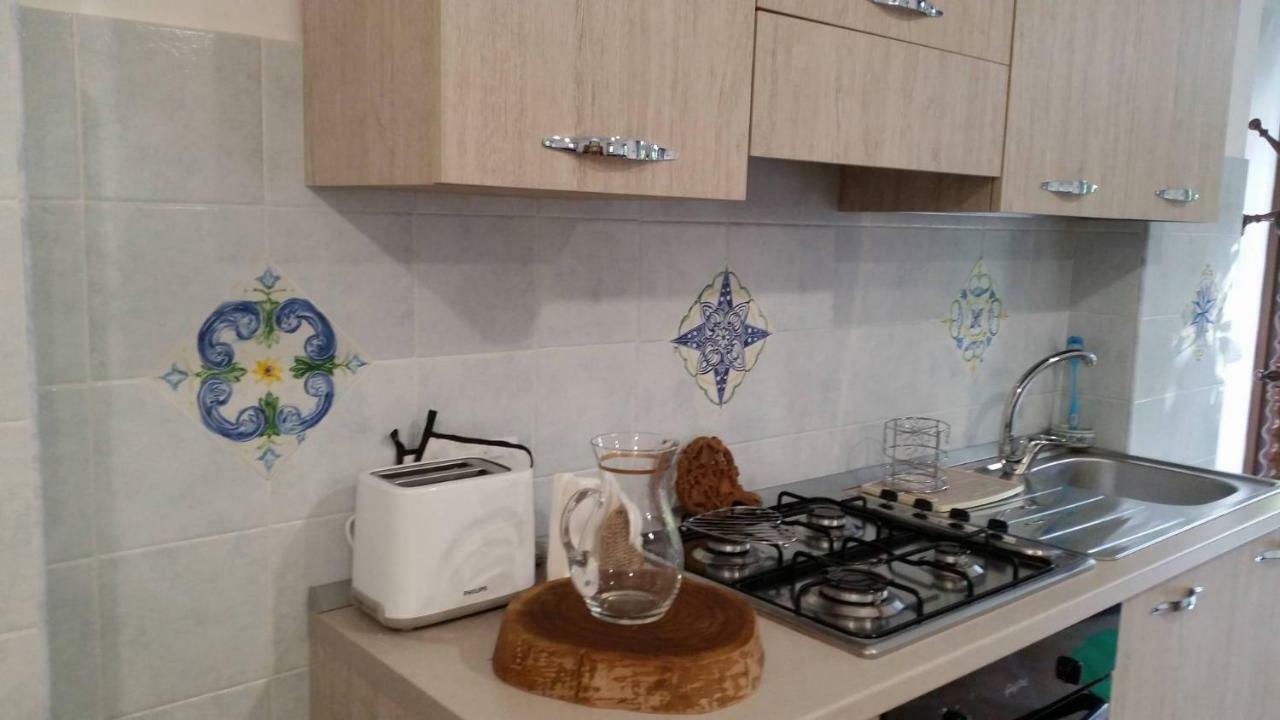 Villino L'Aranceto Sorrentino Bed & Breakfast เมตา ภายนอก รูปภาพ